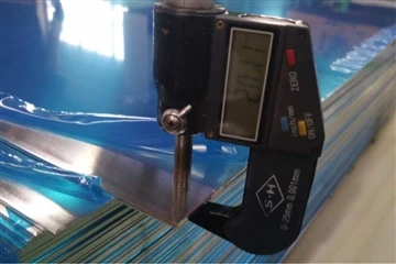 یک ورق آلومینیوم 4x8 چقدر است